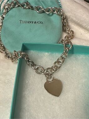 Authentic Tiffany & Co. Sterling Silver Heart Tag Choker Necklace